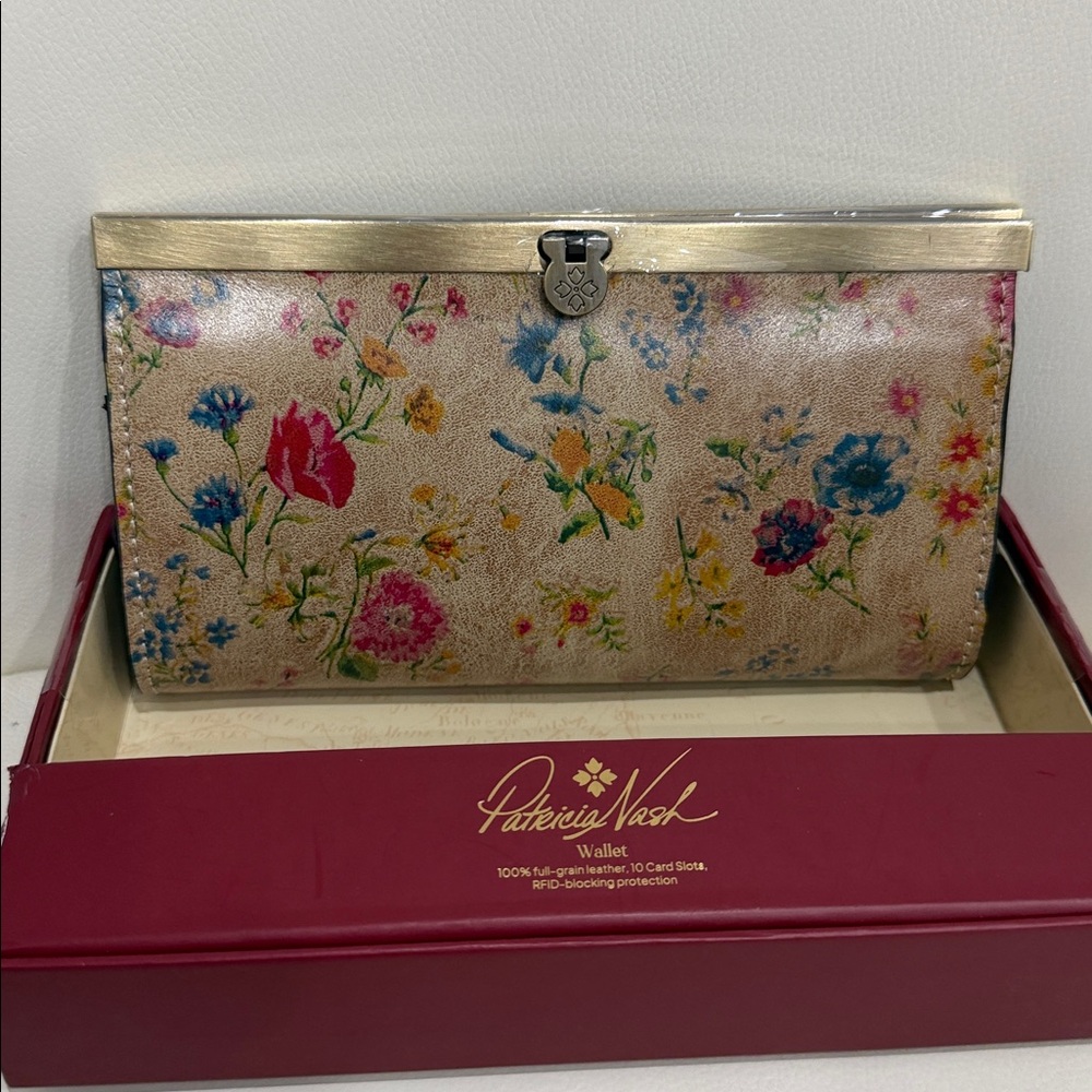 Patricia Nash Prairie Rose Floral Tan/Pink/Blue Leather Wallet